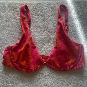 Hollister bikini top size XXS in pink and orange